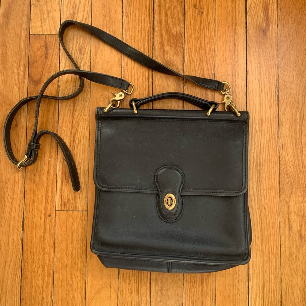 Coach Vintage Black Leather Shoulder Bag - Picture 10 of 10